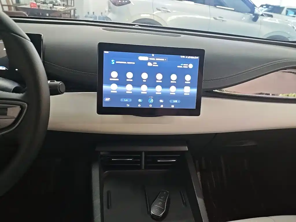 BYD Seal 06 — миниатюра 13