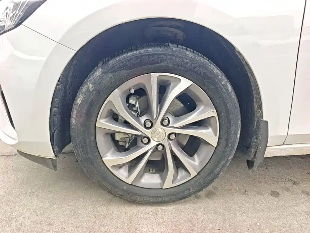 Buick Verano — миниатюра 23