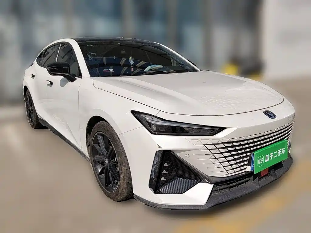 Changan UNI-V — миниатюра 3