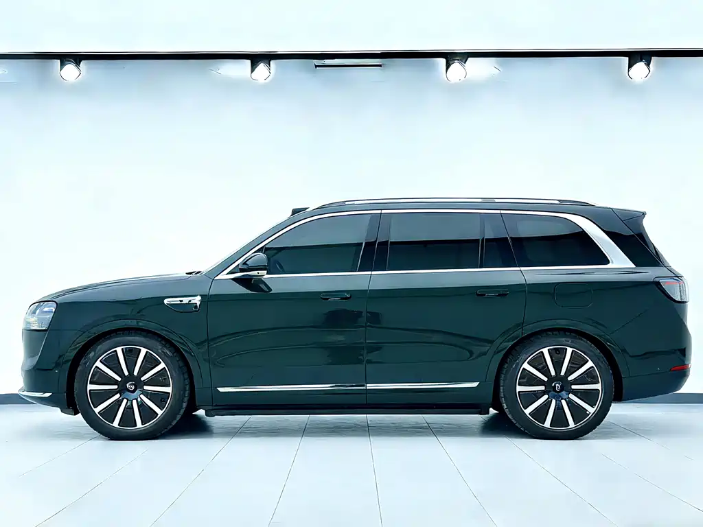 AITO ASK THE WORLD M9