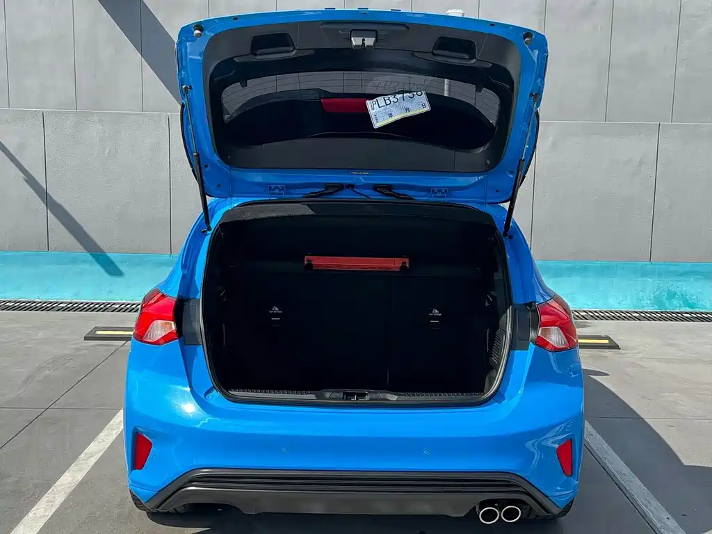 Ford Focus — миниатюра 14