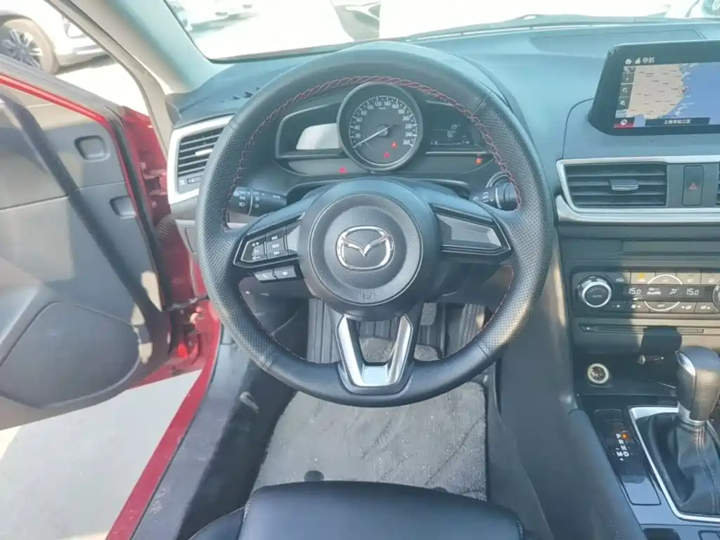 Mazda 3 Axela — миниатюра 11