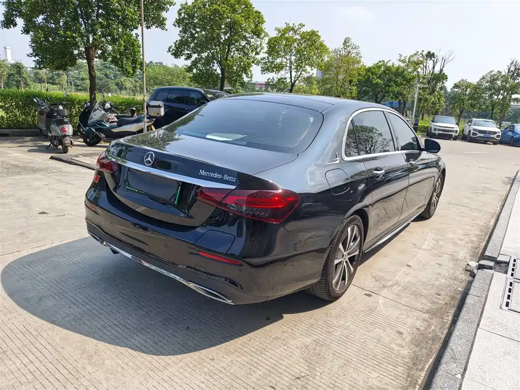 Mercedes-Benz E-Class New Energy — миниатюра 8