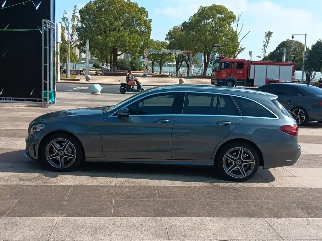 MERCEDES-BENZ  C CLASS
