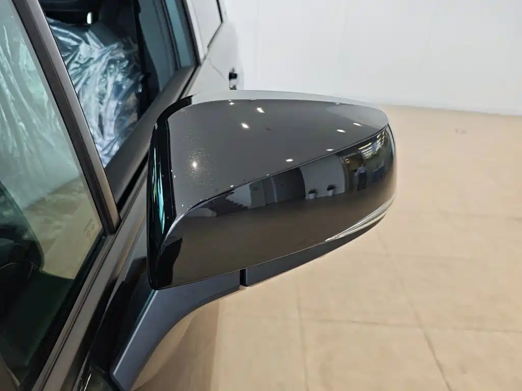 Toyota Granvia — миниатюра 15