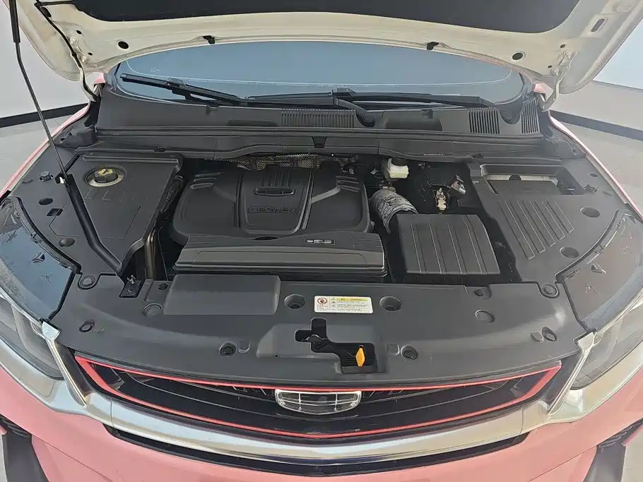 Geely Binyue — миниатюра 10