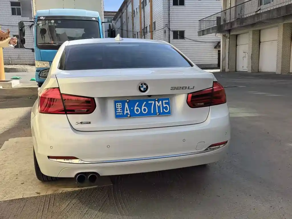 BMW 3 Series — миниатюра 4