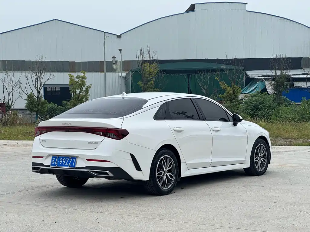 Kia K5 — миниатюра 11