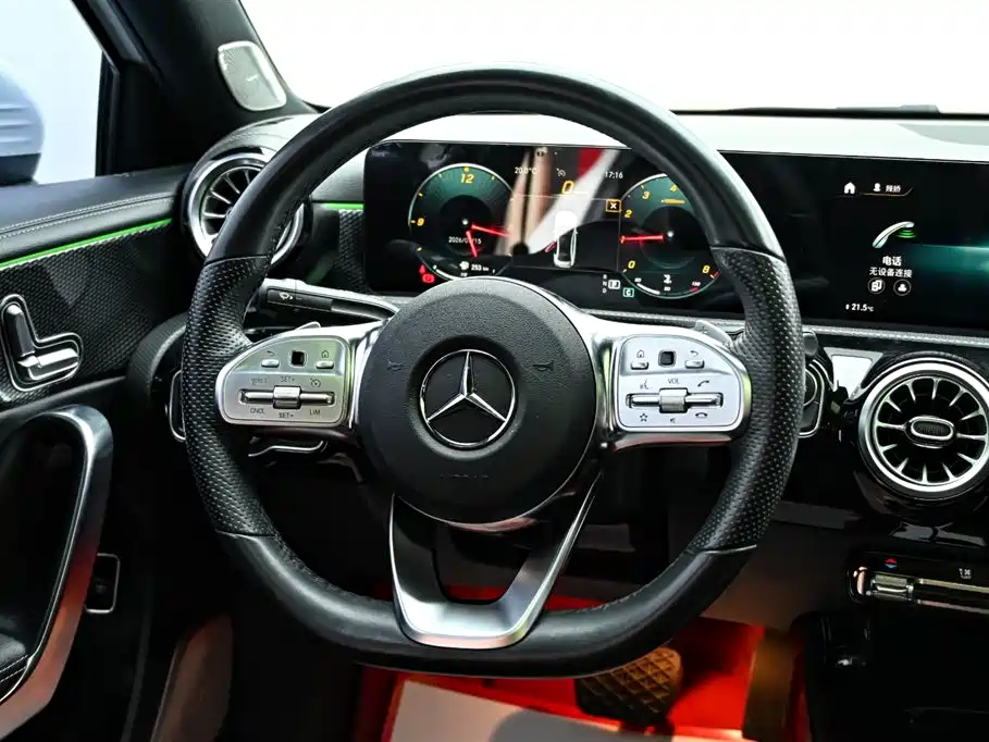 MERCEDES-BENZ A CLASS