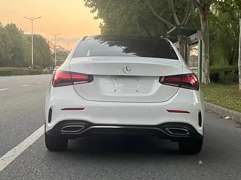 MERCEDES-BENZ A CLASS