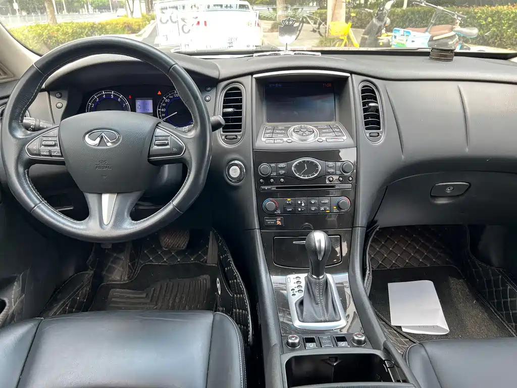 Infiniti QX50 — миниатюра 12