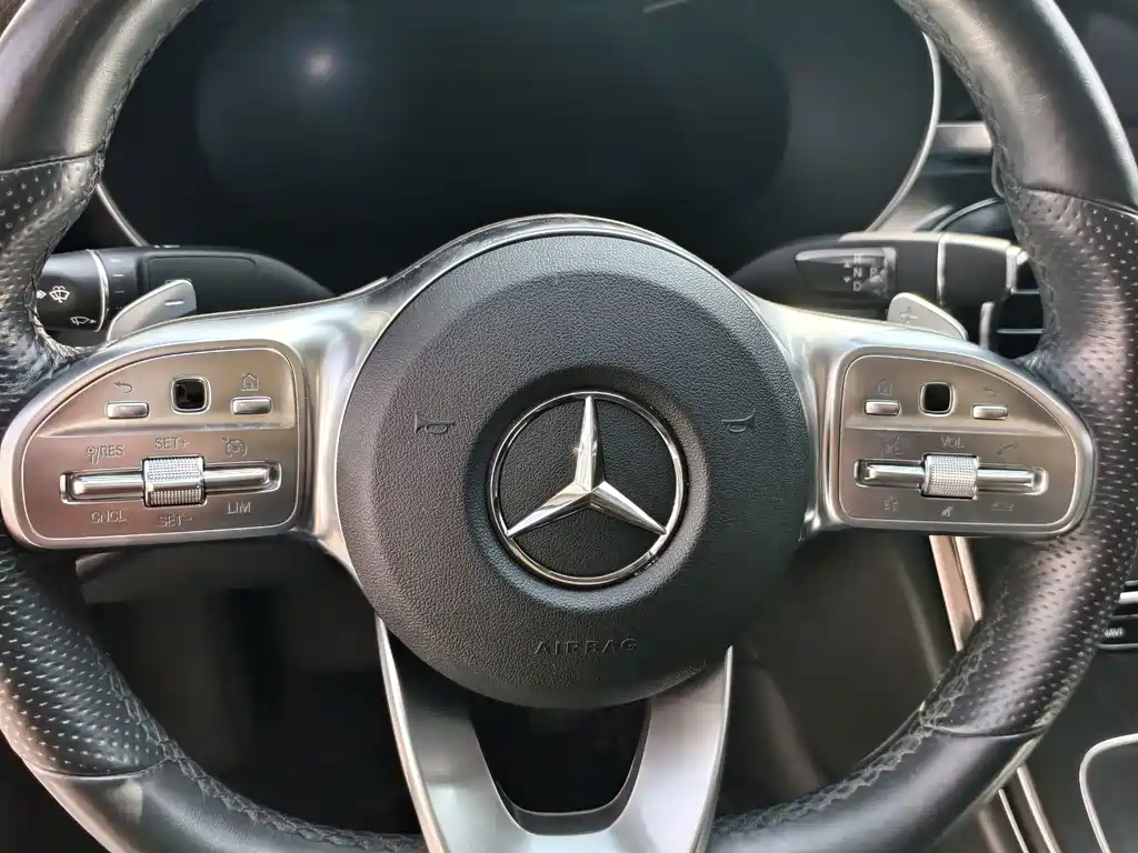 Mercedes-Benz C-Class — миниатюра 11