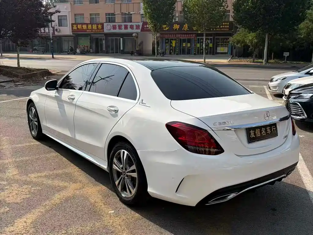 Mercedes-Benz C-Class — миниатюра 5