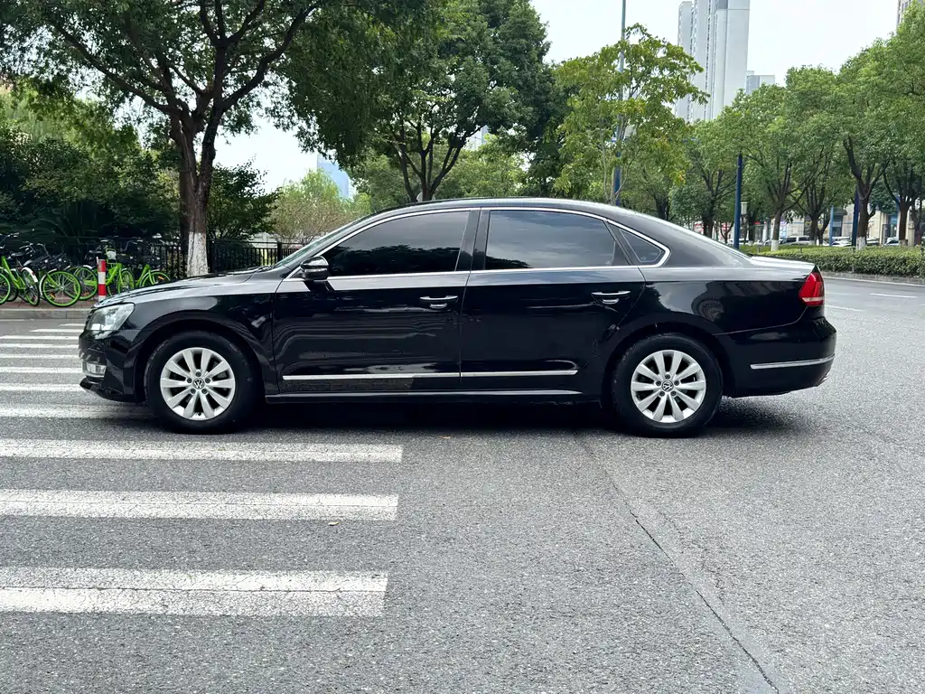 Volkswagen Passat — миниатюра 4