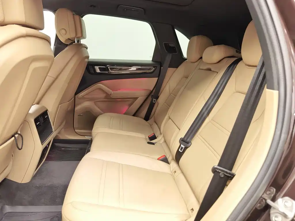 Porsche Cayenne Hybrid — миниатюра 14