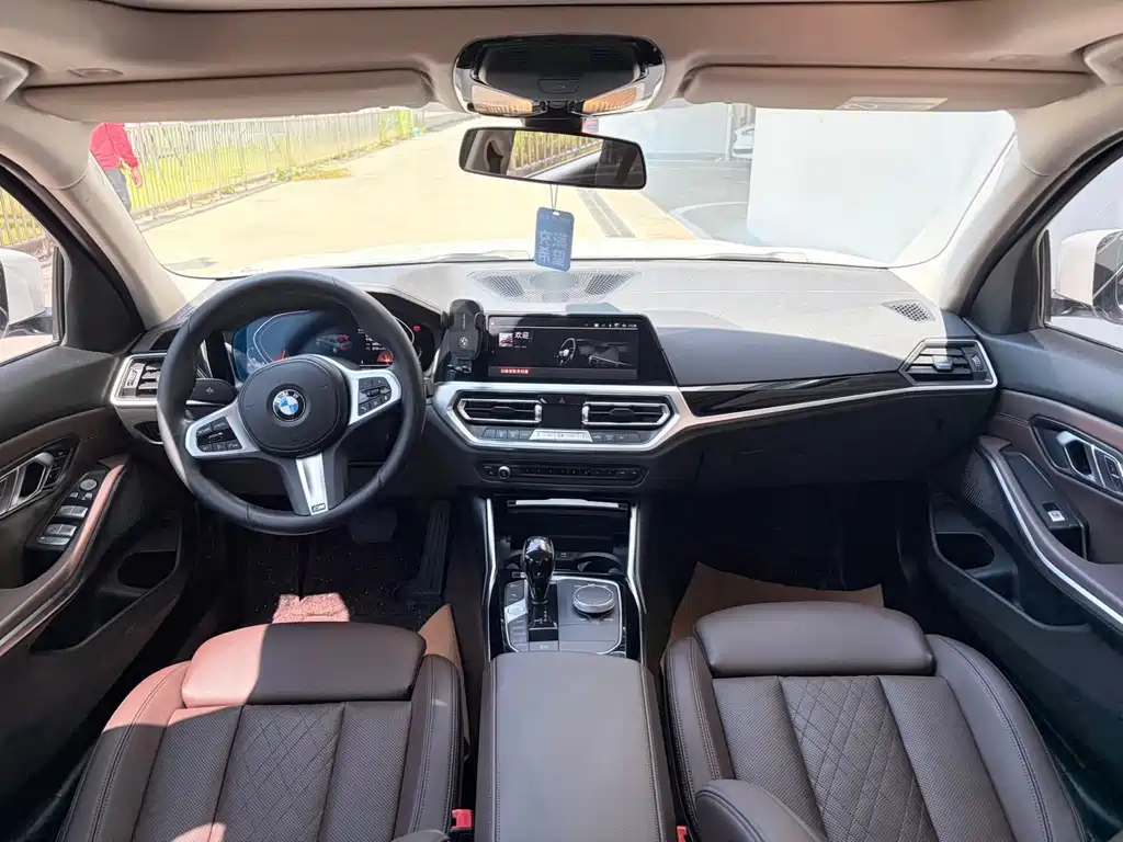 BMW 3 Series — миниатюра 11