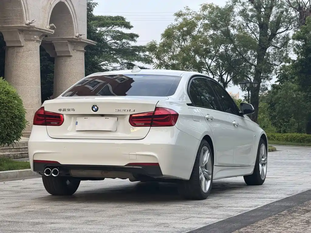 BMW 3 Series — миниатюра 25