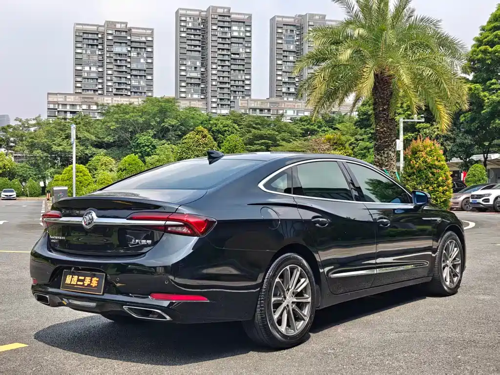 Buick LaCrosse — миниатюра 9