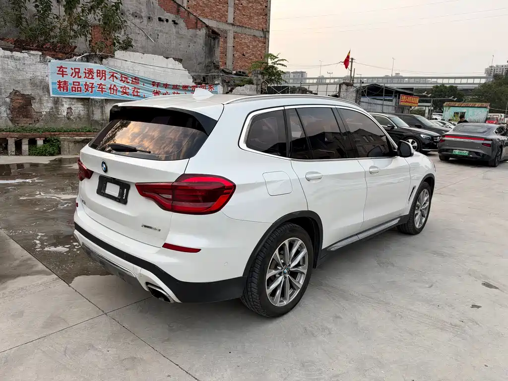 BMW X3 — миниатюра 5