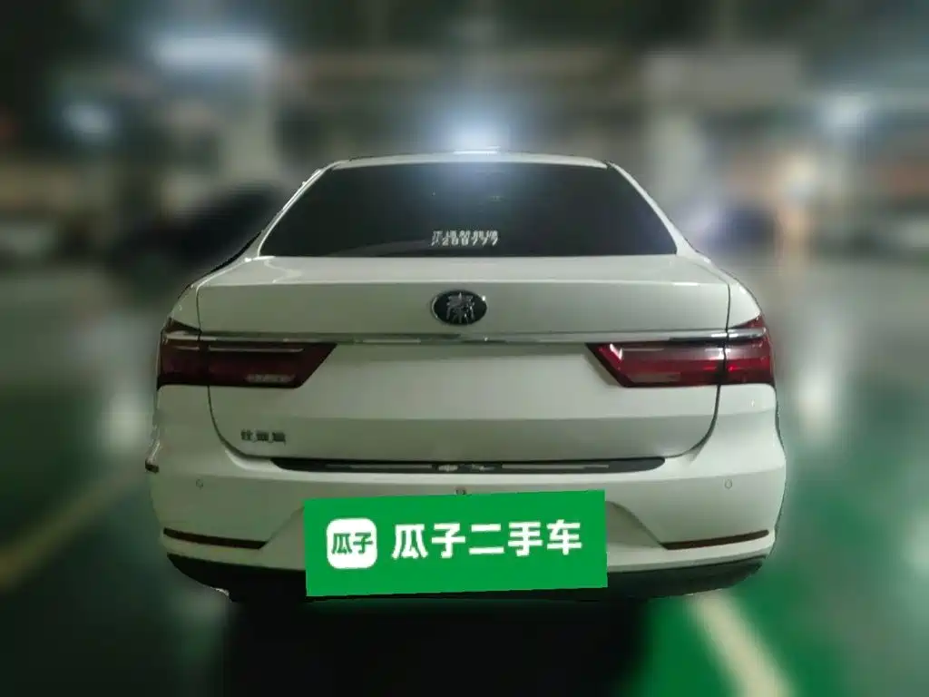 BYD Qin — миниатюра 3