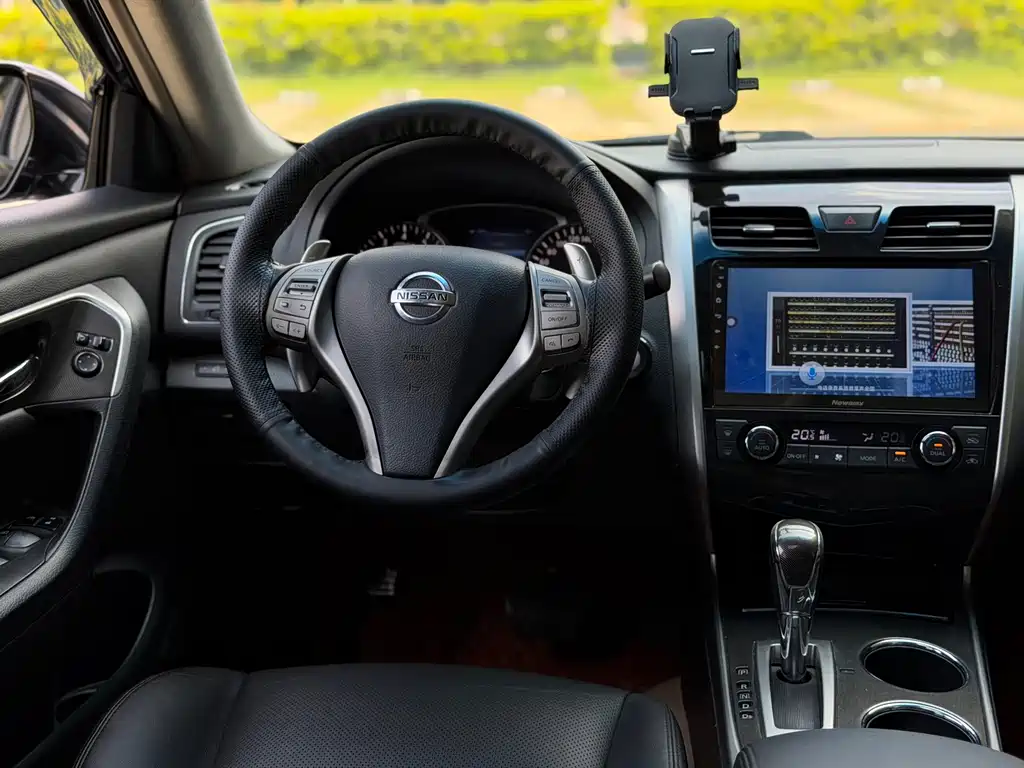 Nissan Teana — миниатюра 6