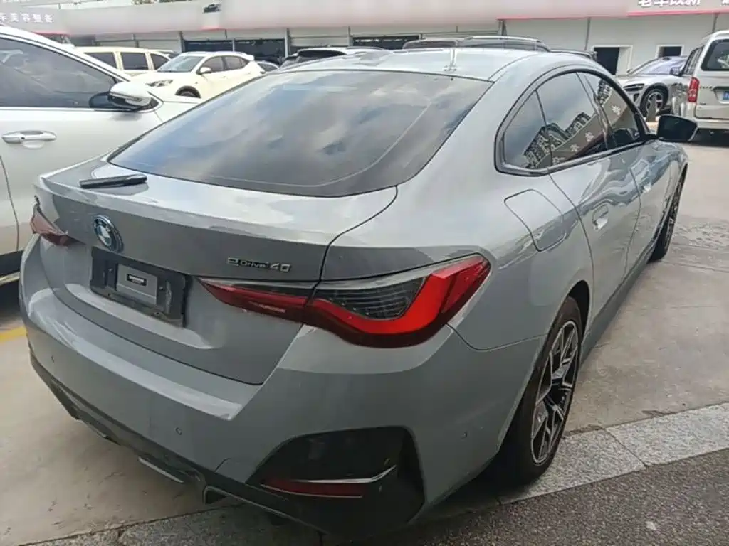 BMW i4 — миниатюра 7