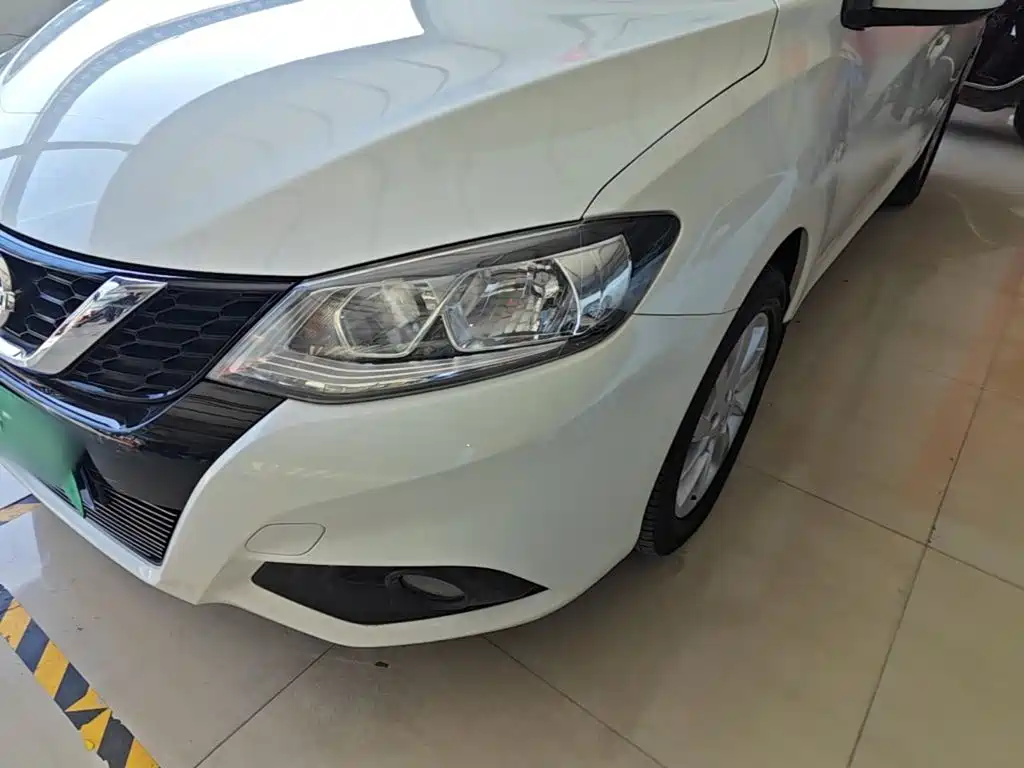 Nissan Tiida — миниатюра 24