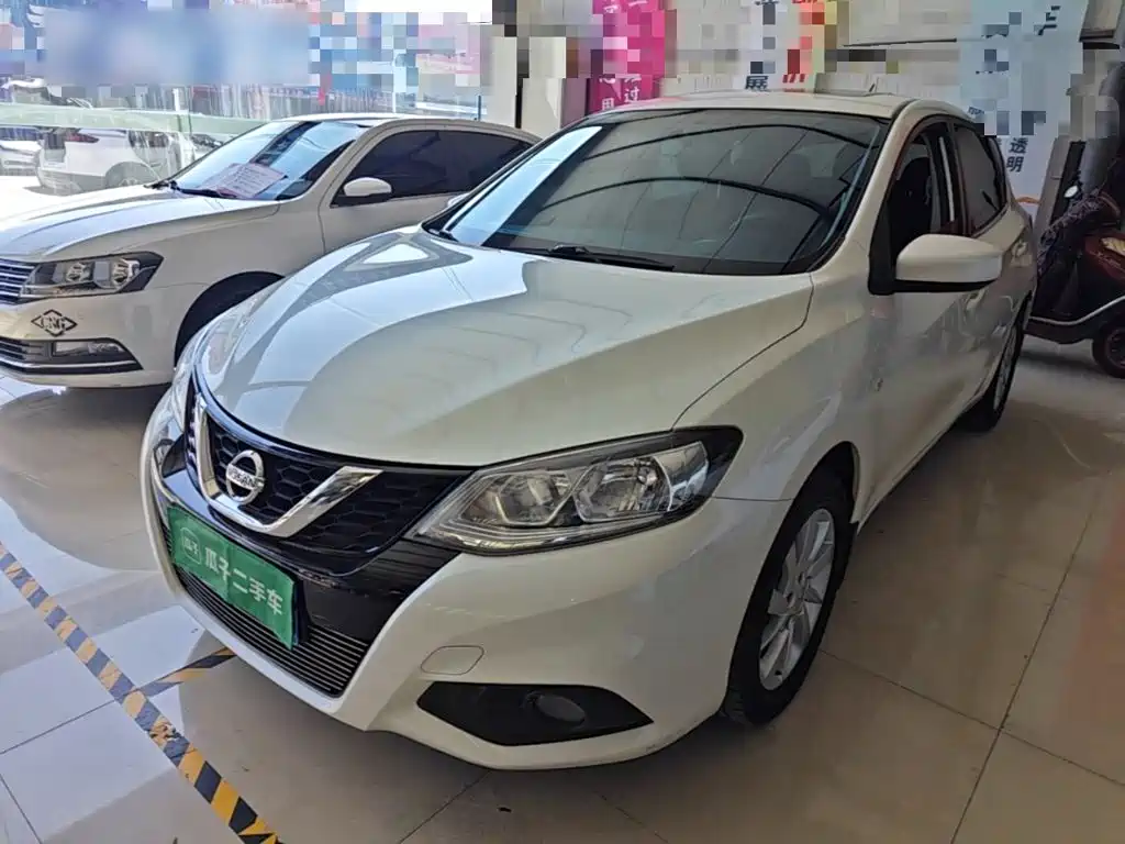 Nissan Tiida — миниатюра 2