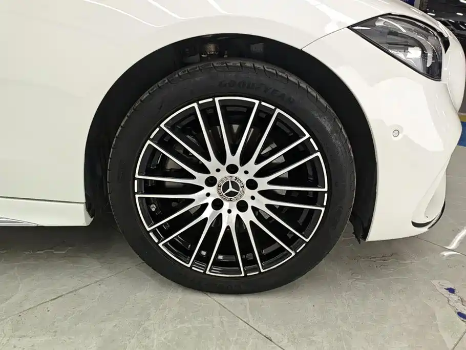 Mercedes-Benz C-class 2023 Белый из Китая