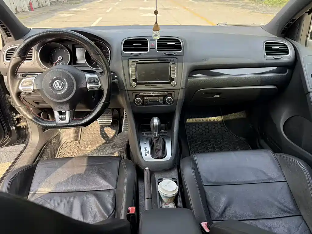 Volkswagen Golf GTI — миниатюра 6