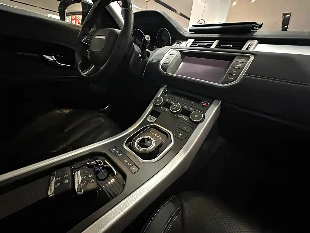 Land Rover Evoque (Import) — миниатюра 19
