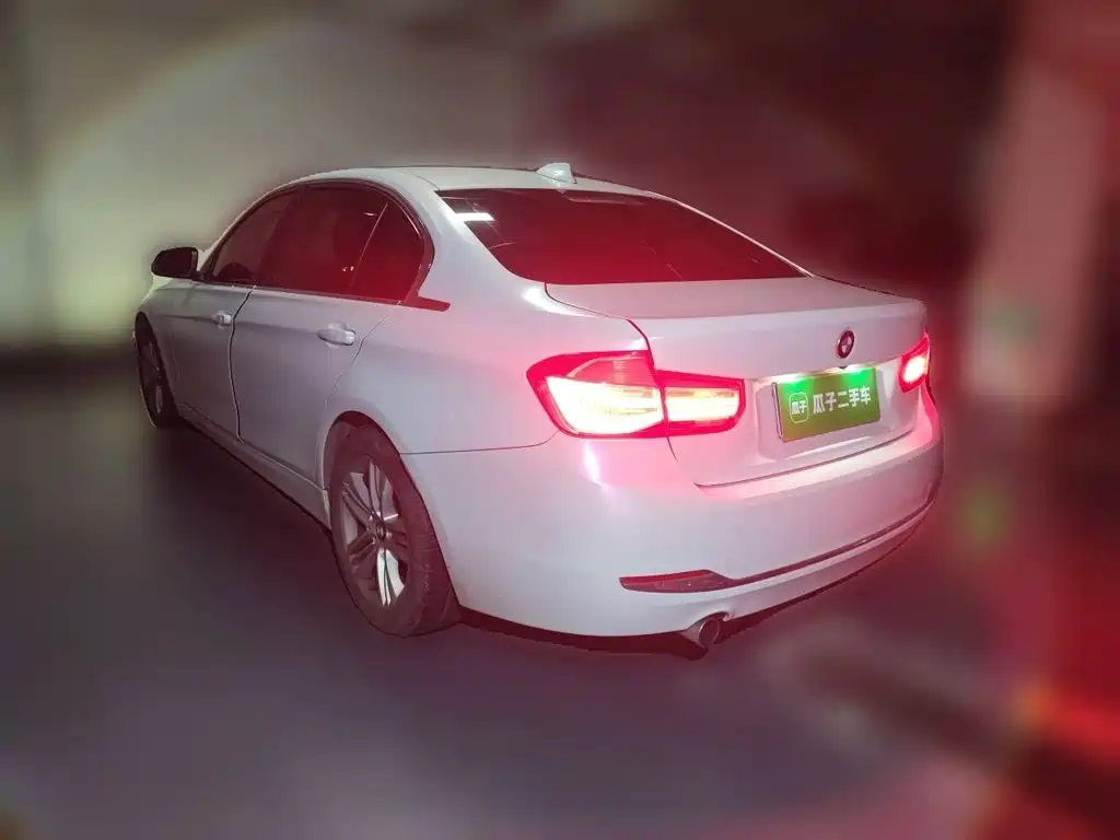 BMW 3 Series — миниатюра 25