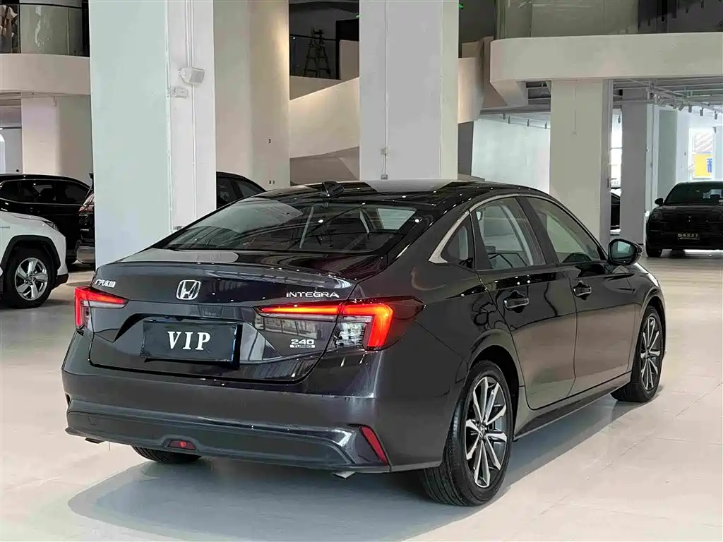 Honda Integra — миниатюра 7