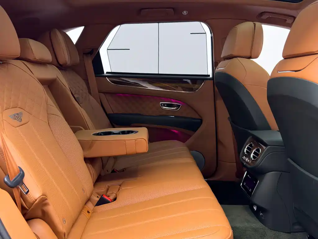Bentley Bentayga — миниатюра 29
