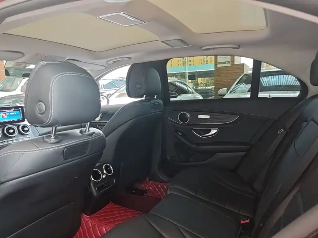 Mercedes-Benz C-Class — миниатюра 18