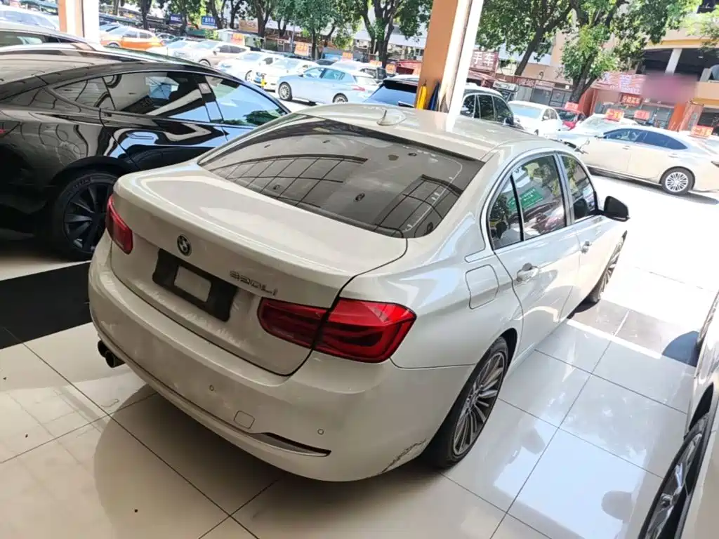 BMW 3 Series — миниатюра 7