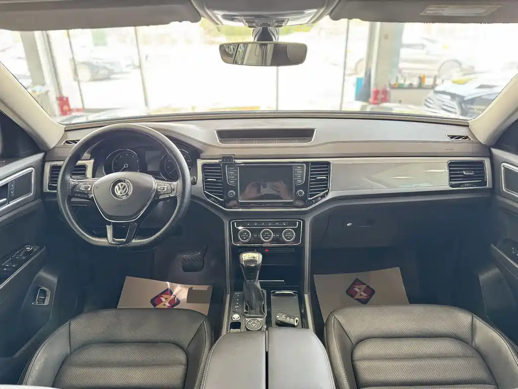 Volkswagen Teramont — миниатюра 7