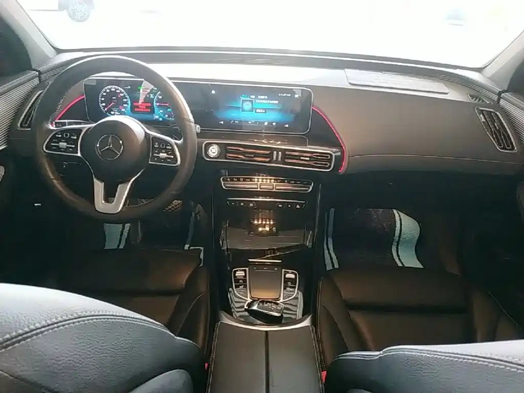Mercedes-Benz EQC — миниатюра 10