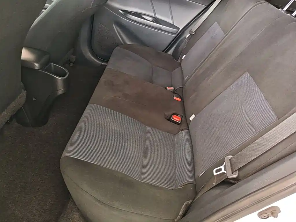 Toyota Yaris L — миниатюра 17