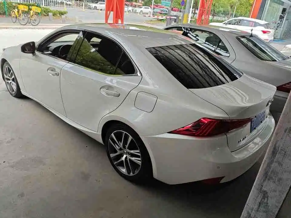 Lexus IS — миниатюра 10