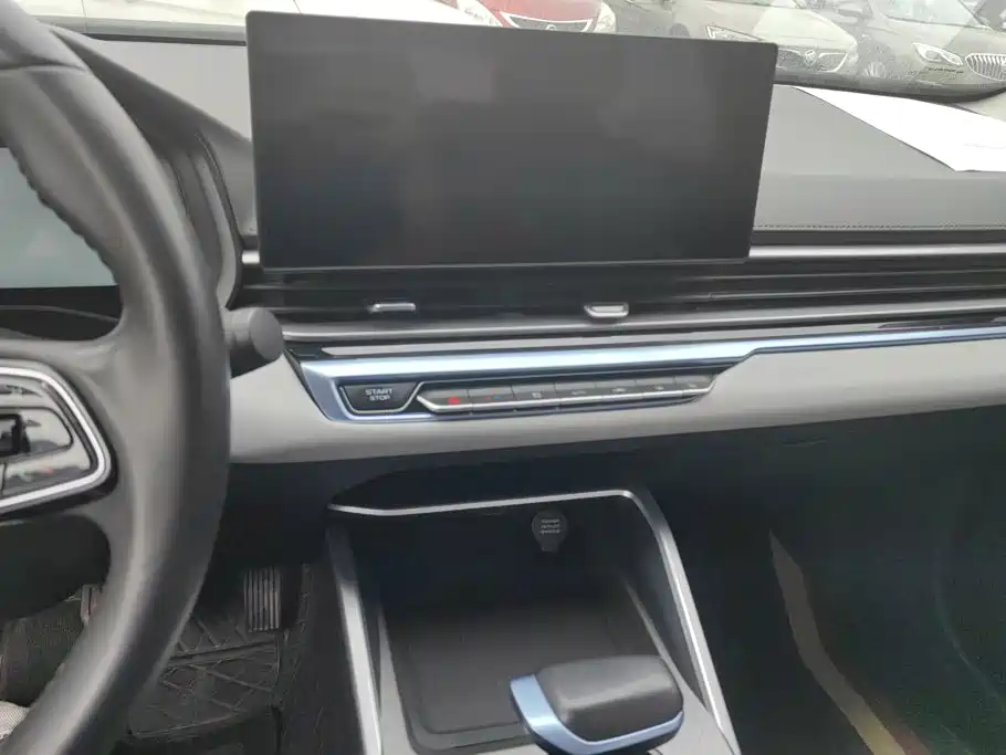 Geely Emgrand — миниатюра 13