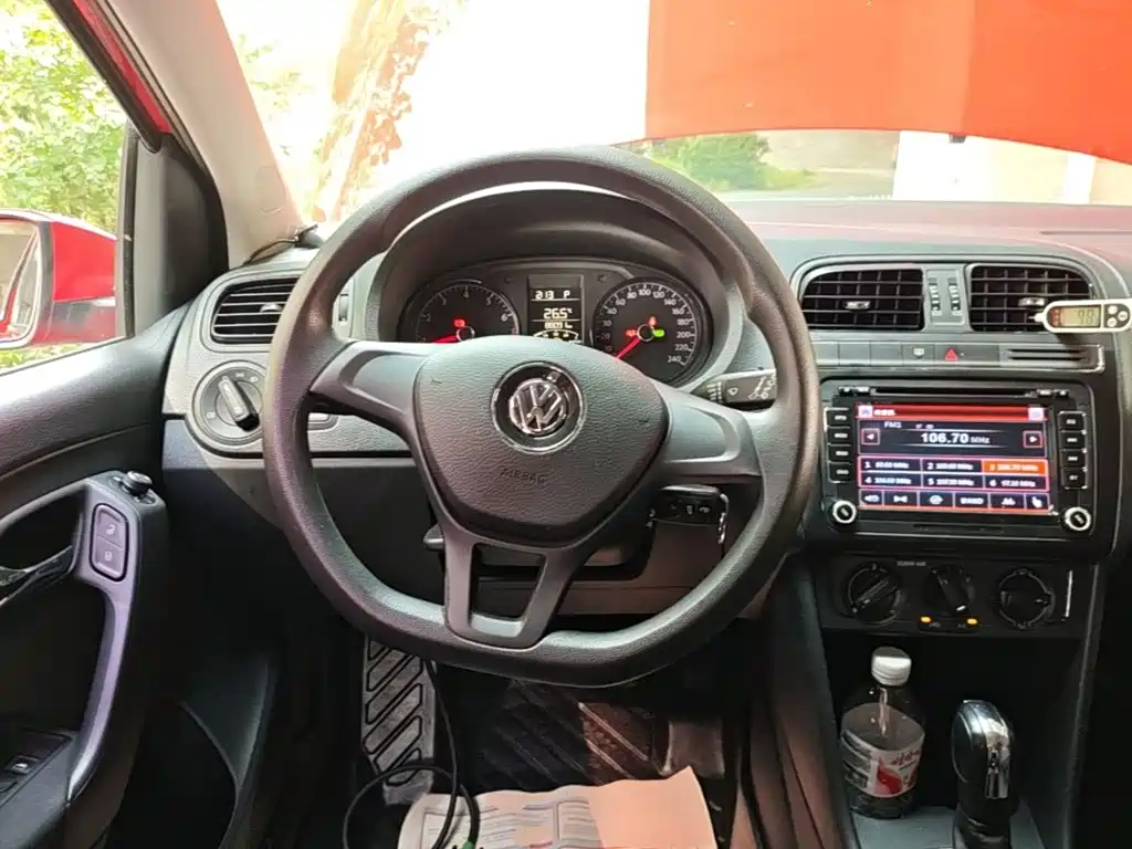 Volkswagen Polo — миниатюра 11