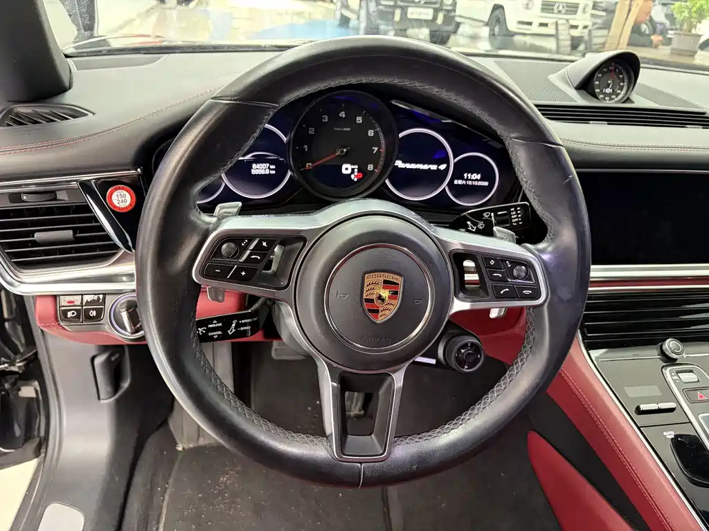 Porsche Panamera — миниатюра 9