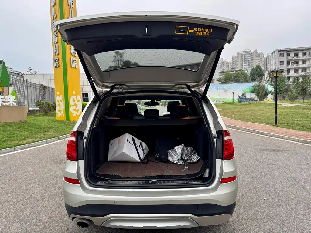 BMW X3 (Import) — миниатюра 9