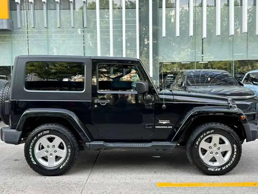 Jeep Wrangler — миниатюра 4