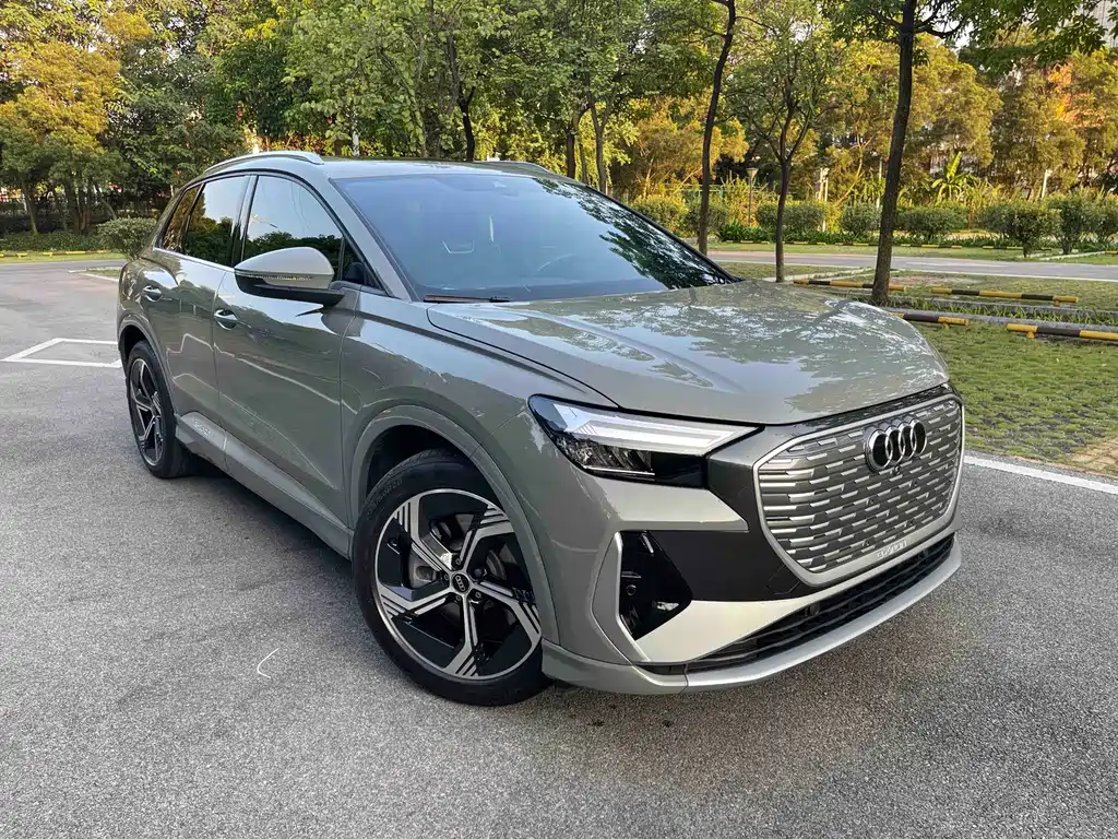 Audi Q4 e-tron — миниатюра 3