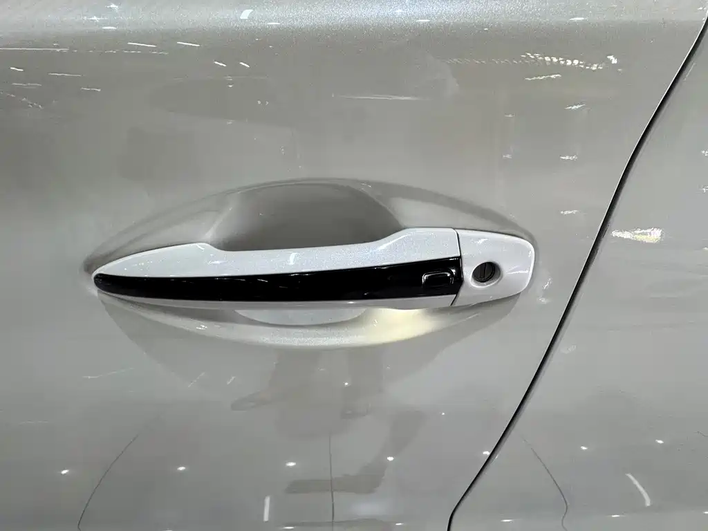 Infiniti Q50L — миниатюра 26