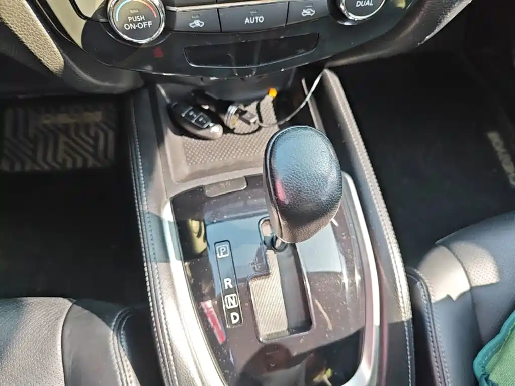 Nissan X-Trail — миниатюра 14