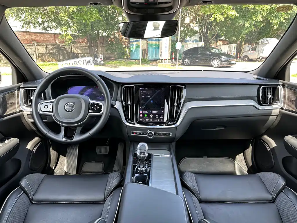 Volvo S60 2024 B5 Sport