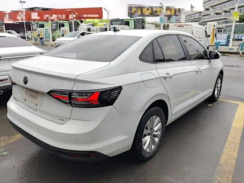 Volkswagen Lavida — миниатюра 7